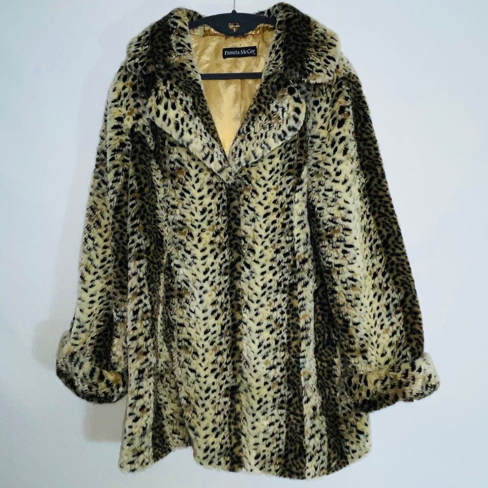 Pamela McCoy Faux Fur Coat - Women's Size L - Excellent Quality & Fabulous!